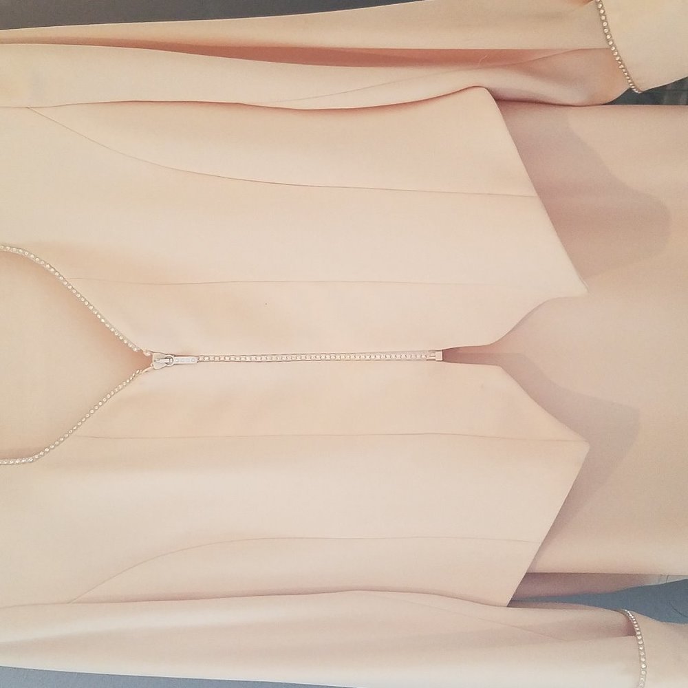 Ladies 2-pc Dressy Suit